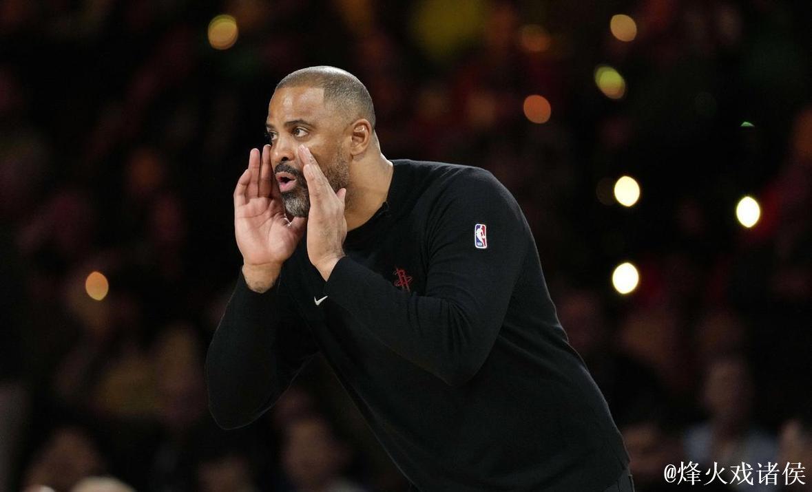 乌度卡：多年来最差裁判表现，主裁判如同追星